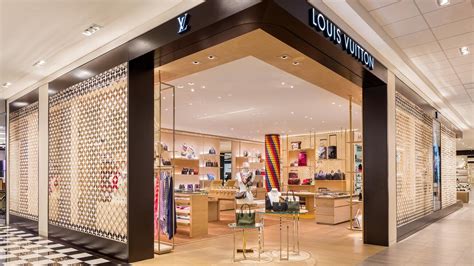 louis vuitton york|louis vuitton bloomingdale's.